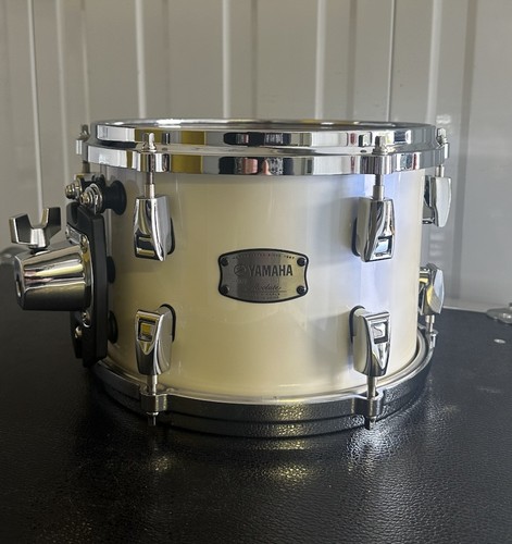 Yamaha absolute hybrid - absolute,