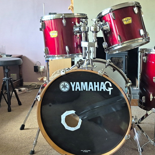 Yamaha red acoustic drum kit - drum,